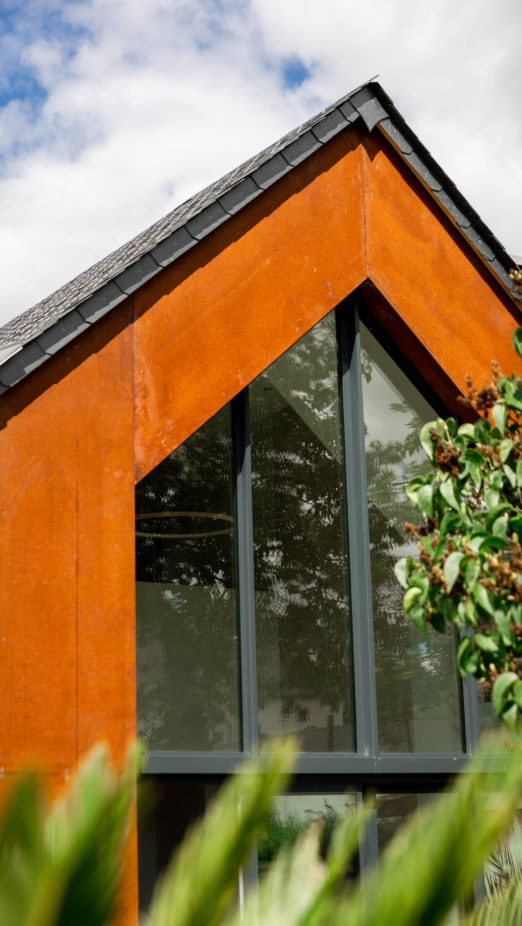 CORTEN.